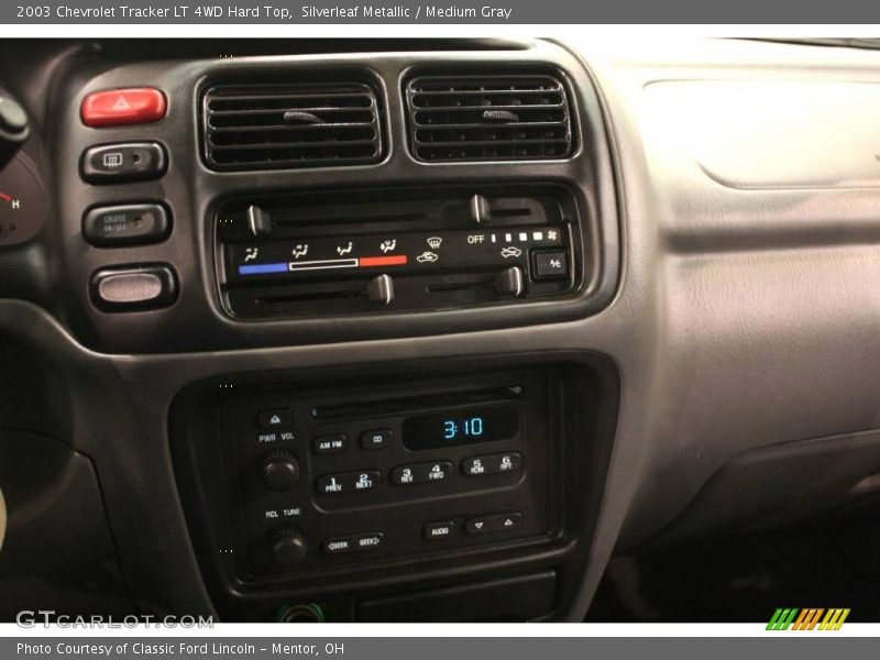 Silverleaf Metallic / Medium Gray 2003 Chevrolet Tracker LT 4WD Hard Top