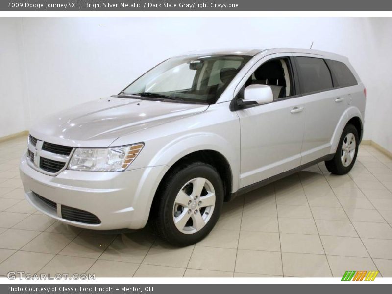 Bright Silver Metallic / Dark Slate Gray/Light Graystone 2009 Dodge Journey SXT