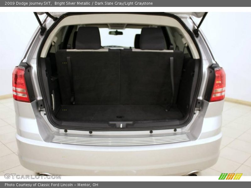 Bright Silver Metallic / Dark Slate Gray/Light Graystone 2009 Dodge Journey SXT