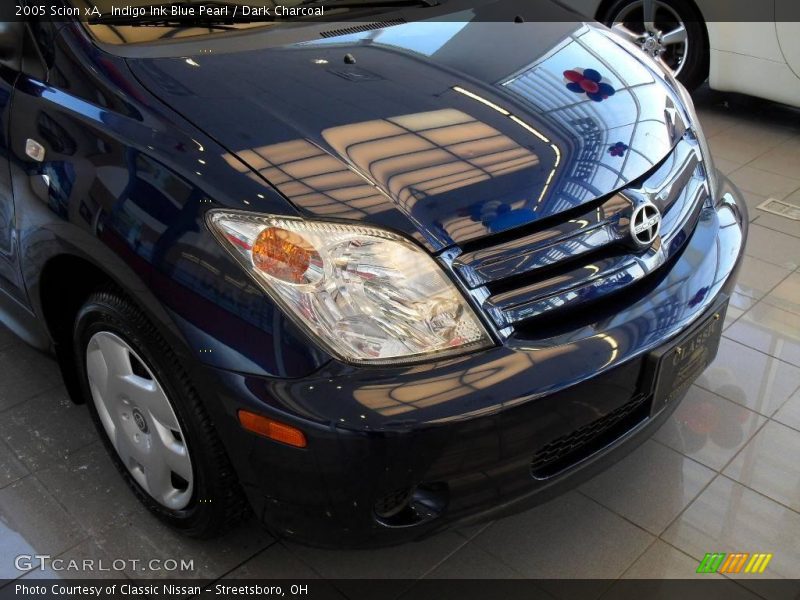 Indigo Ink Blue Pearl / Dark Charcoal 2005 Scion xA