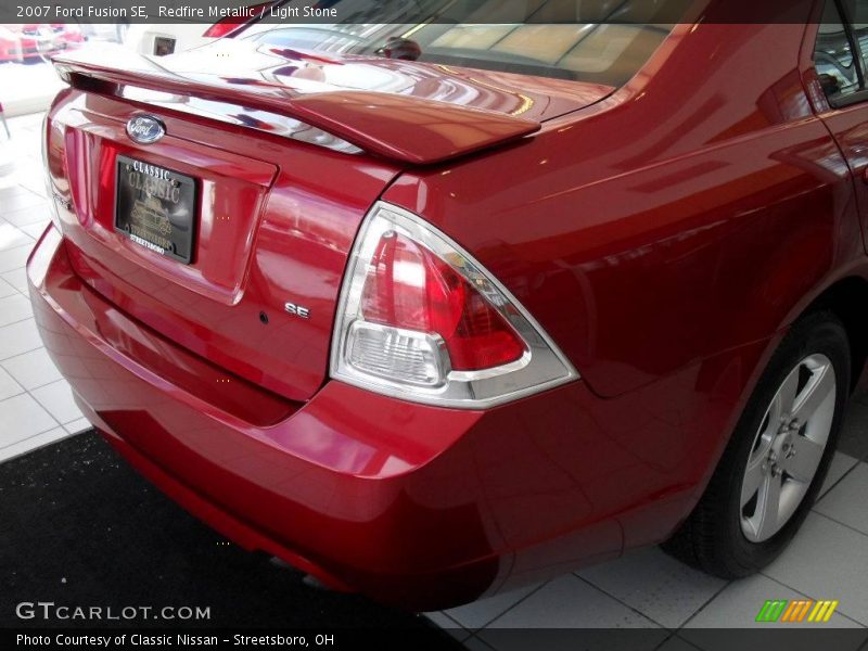 Redfire Metallic / Light Stone 2007 Ford Fusion SE