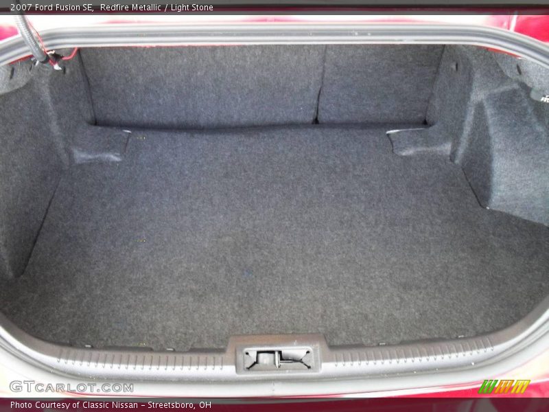 Redfire Metallic / Light Stone 2007 Ford Fusion SE