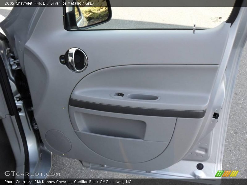Silver Ice Metallic / Gray 2009 Chevrolet HHR LT