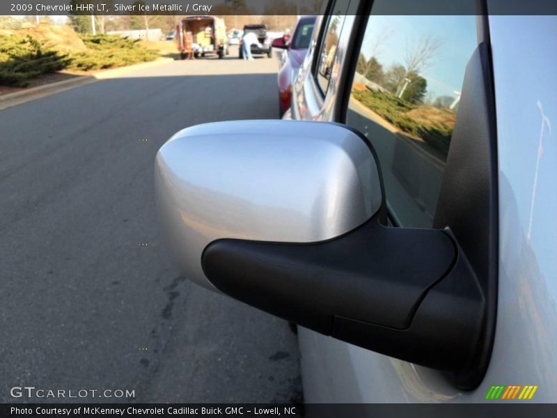 Silver Ice Metallic / Gray 2009 Chevrolet HHR LT