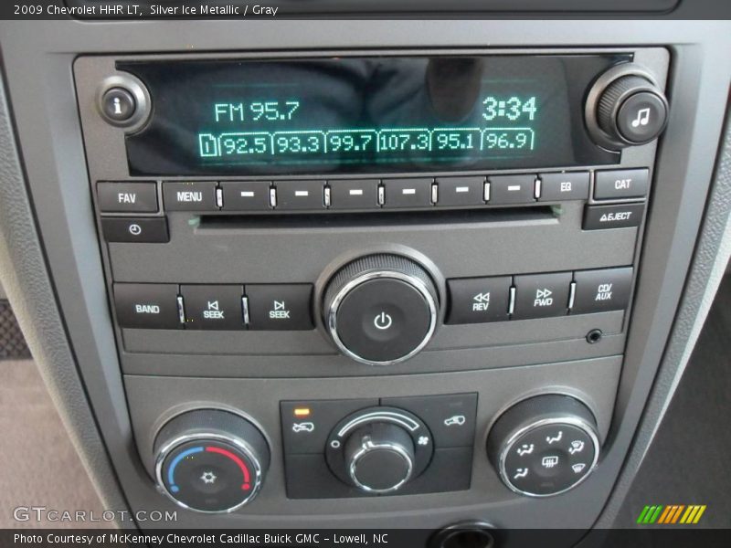 Silver Ice Metallic / Gray 2009 Chevrolet HHR LT