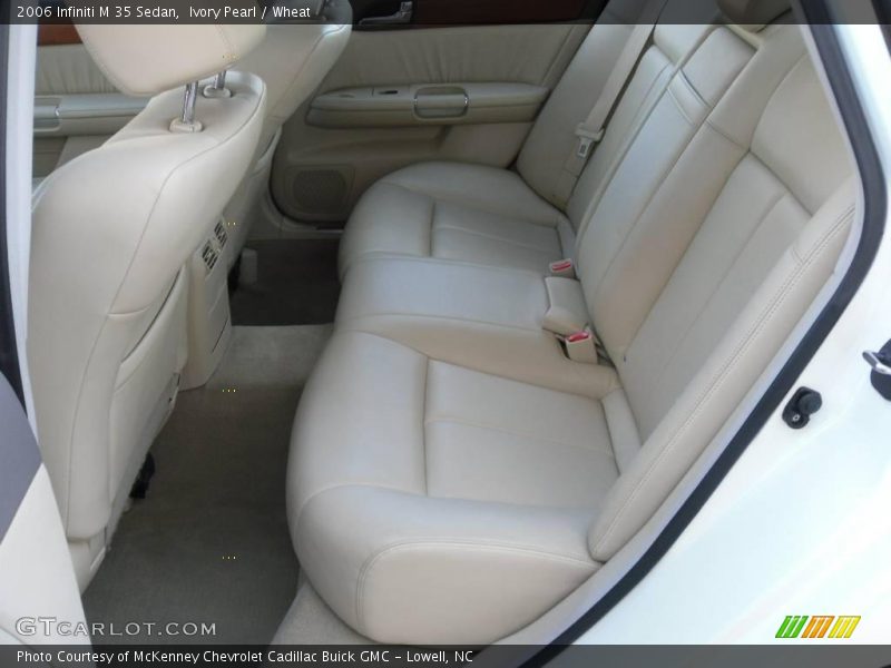 Ivory Pearl / Wheat 2006 Infiniti M 35 Sedan