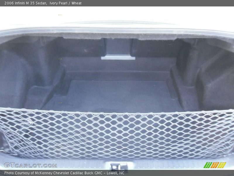 Ivory Pearl / Wheat 2006 Infiniti M 35 Sedan