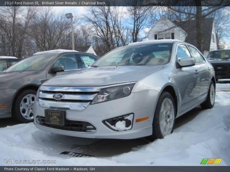 Brilliant Silver Metallic / Charcoal Black 2010 Ford Fusion SE