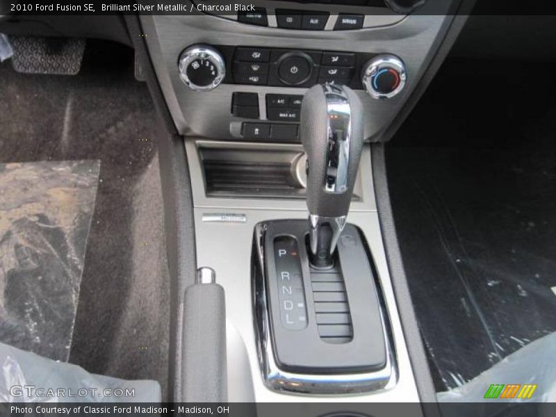 Brilliant Silver Metallic / Charcoal Black 2010 Ford Fusion SE