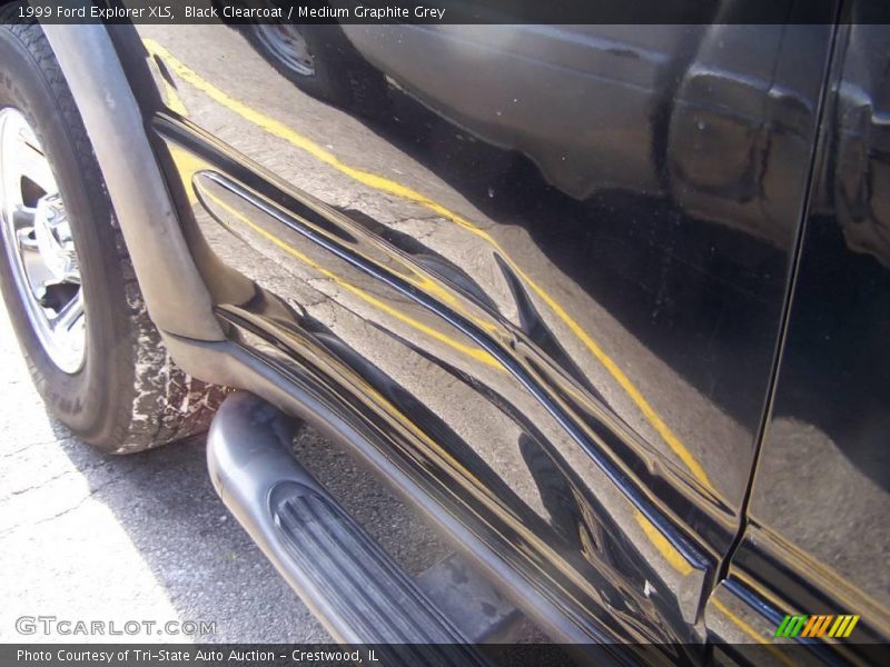 Black Clearcoat / Medium Graphite Grey 1999 Ford Explorer XLS