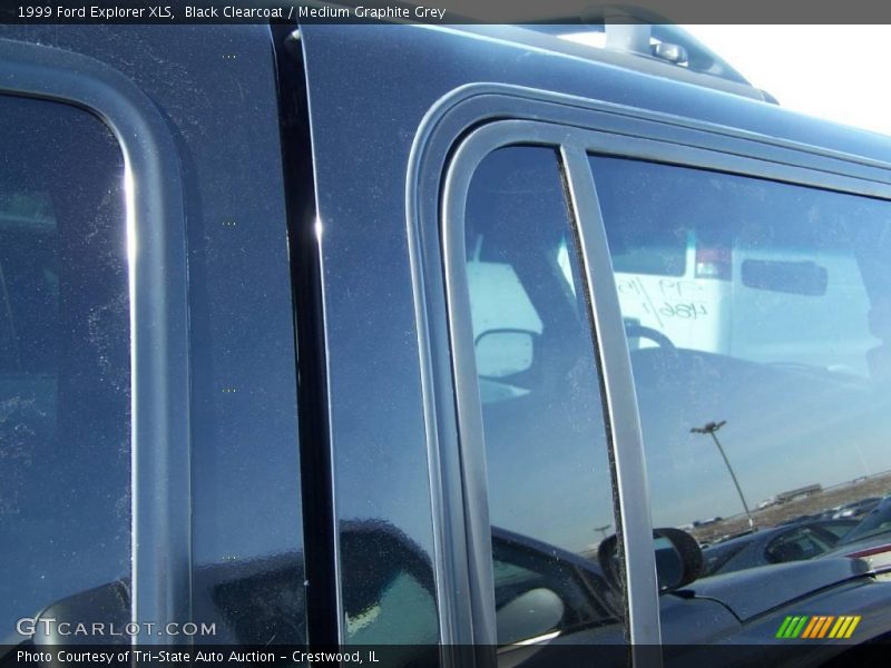 Black Clearcoat / Medium Graphite Grey 1999 Ford Explorer XLS