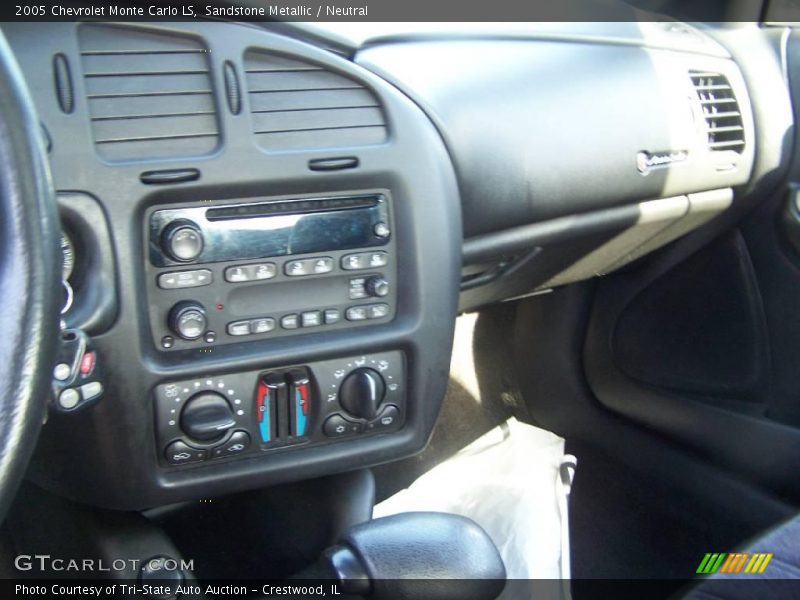 Sandstone Metallic / Neutral 2005 Chevrolet Monte Carlo LS