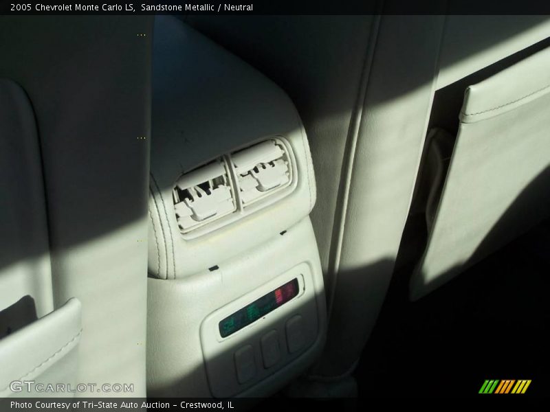 Sandstone Metallic / Neutral 2005 Chevrolet Monte Carlo LS