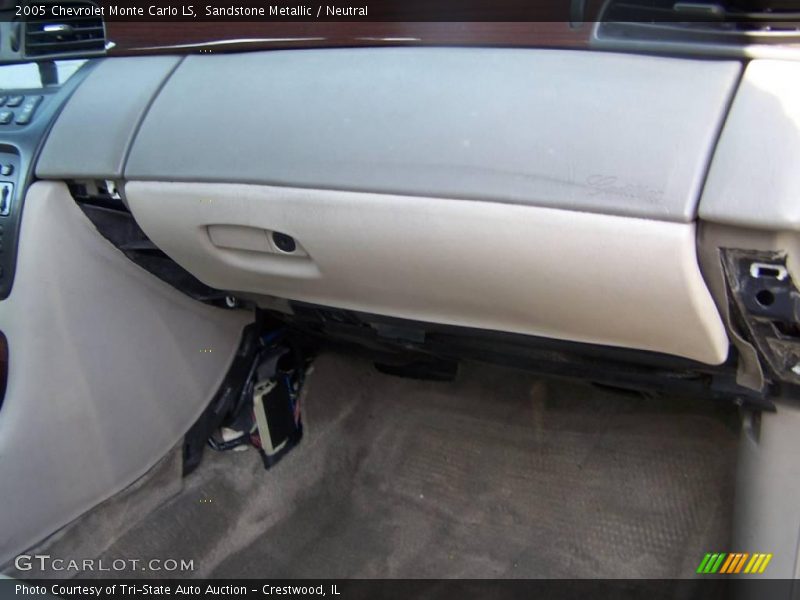 Sandstone Metallic / Neutral 2005 Chevrolet Monte Carlo LS