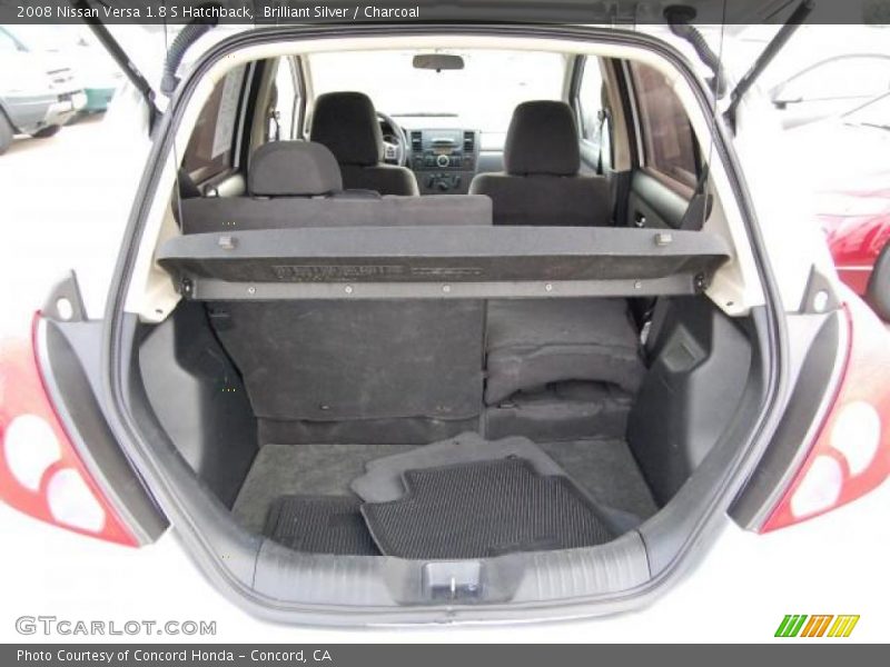 Brilliant Silver / Charcoal 2008 Nissan Versa 1.8 S Hatchback