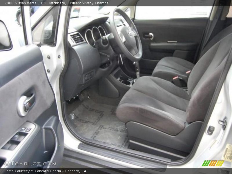 Brilliant Silver / Charcoal 2008 Nissan Versa 1.8 S Hatchback