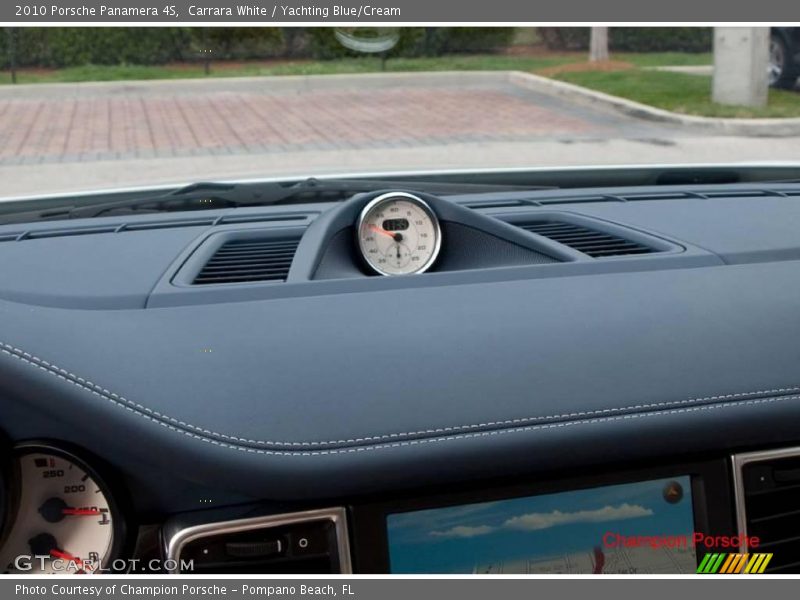 Carrara White / Yachting Blue/Cream 2010 Porsche Panamera 4S