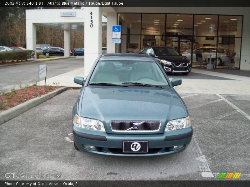 Atlantic Blue Metallic / Taupe/Light Taupe 2002 Volvo S40 1.9T