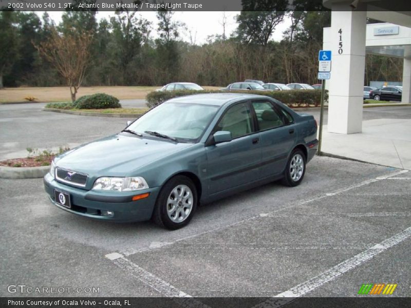Atlantic Blue Metallic / Taupe/Light Taupe 2002 Volvo S40 1.9T