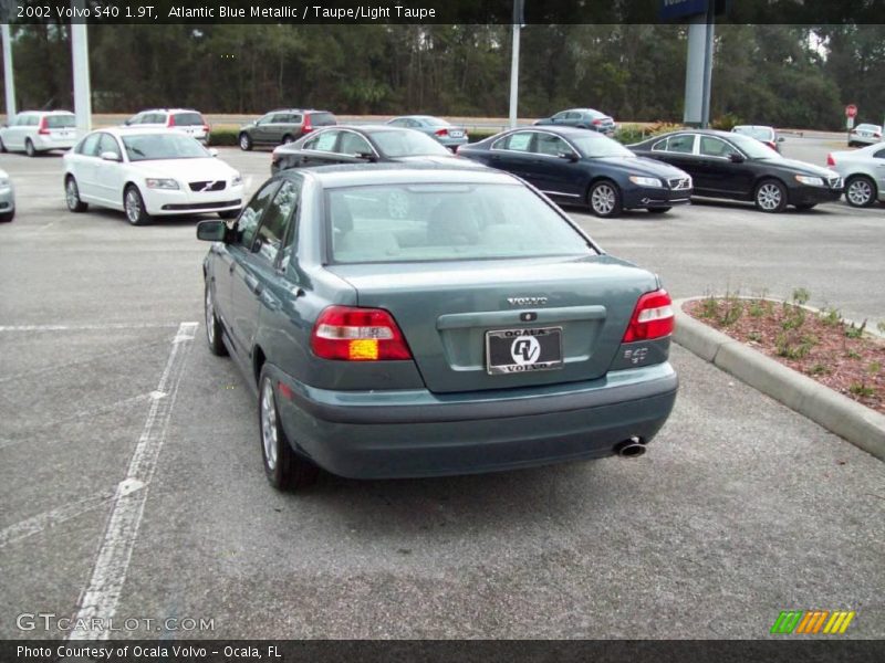 Atlantic Blue Metallic / Taupe/Light Taupe 2002 Volvo S40 1.9T