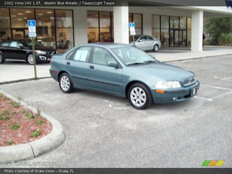 Atlantic Blue Metallic / Taupe/Light Taupe 2002 Volvo S40 1.9T