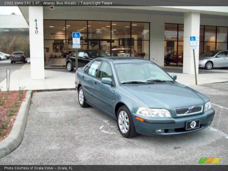 Atlantic Blue Metallic / Taupe/Light Taupe 2002 Volvo S40 1.9T