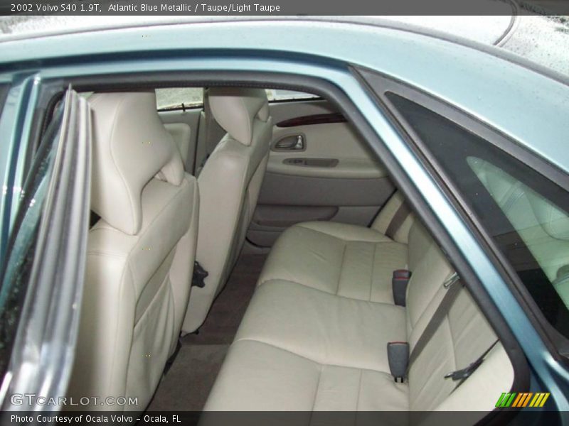 Atlantic Blue Metallic / Taupe/Light Taupe 2002 Volvo S40 1.9T