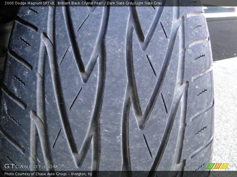 Brilliant Black Crystal Pearl / Dark Slate Gray/Light Slate Gray 2006 Dodge Magnum SRT-8