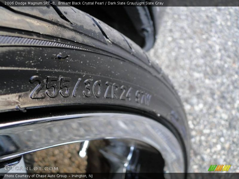 Brilliant Black Crystal Pearl / Dark Slate Gray/Light Slate Gray 2006 Dodge Magnum SRT-8
