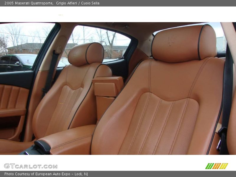 Grigio Alfieri / Cuoio Sella 2005 Maserati Quattroporte