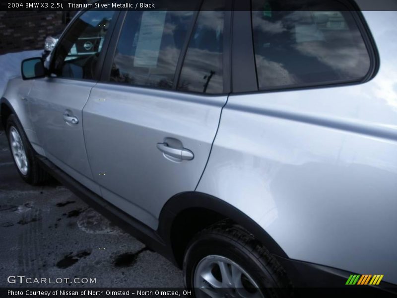 Titanium Silver Metallic / Black 2004 BMW X3 2.5i