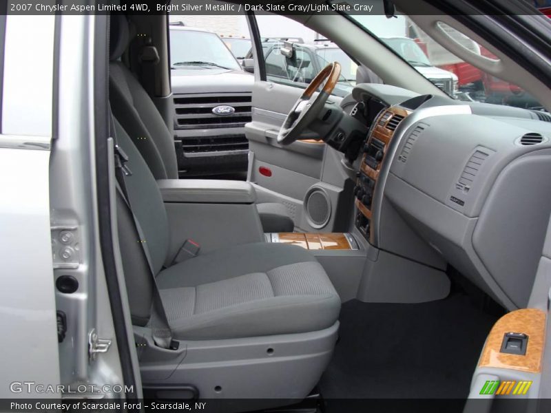 Bright Silver Metallic / Dark Slate Gray/Light Slate Gray 2007 Chrysler Aspen Limited 4WD