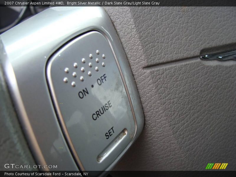 Bright Silver Metallic / Dark Slate Gray/Light Slate Gray 2007 Chrysler Aspen Limited 4WD