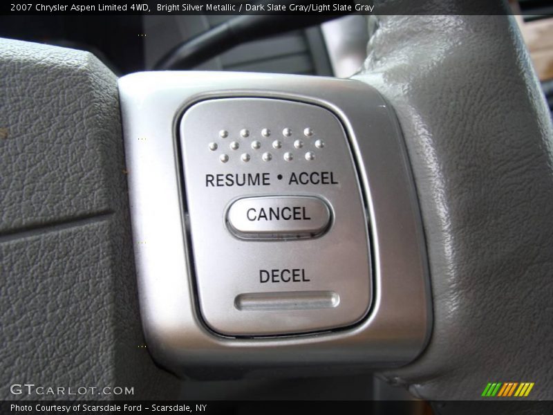 Bright Silver Metallic / Dark Slate Gray/Light Slate Gray 2007 Chrysler Aspen Limited 4WD