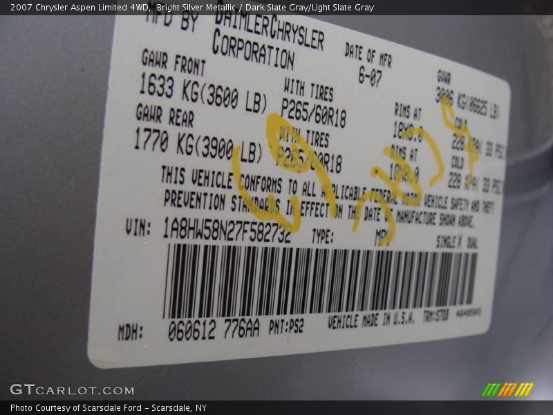 Bright Silver Metallic / Dark Slate Gray/Light Slate Gray 2007 Chrysler Aspen Limited 4WD