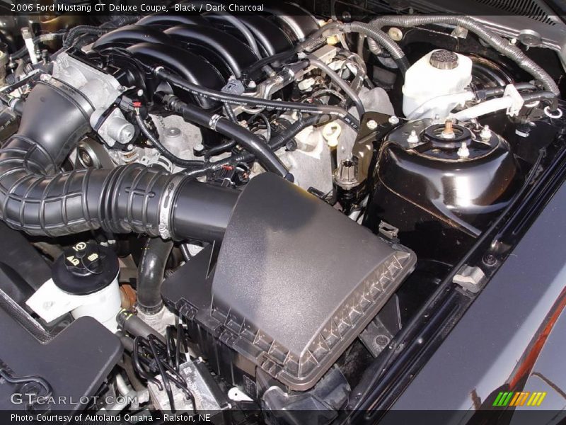 Black / Dark Charcoal 2006 Ford Mustang GT Deluxe Coupe