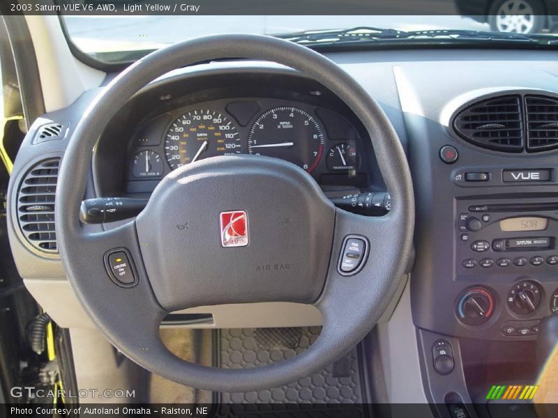 Light Yellow / Gray 2003 Saturn VUE V6 AWD