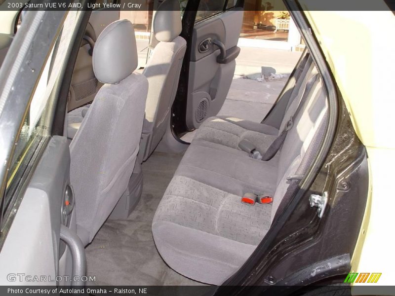 Light Yellow / Gray 2003 Saturn VUE V6 AWD