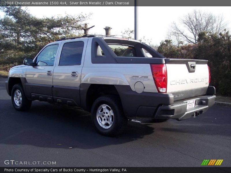 Silver Birch Metallic / Dark Charcoal 2004 Chevrolet Avalanche 1500 4x4