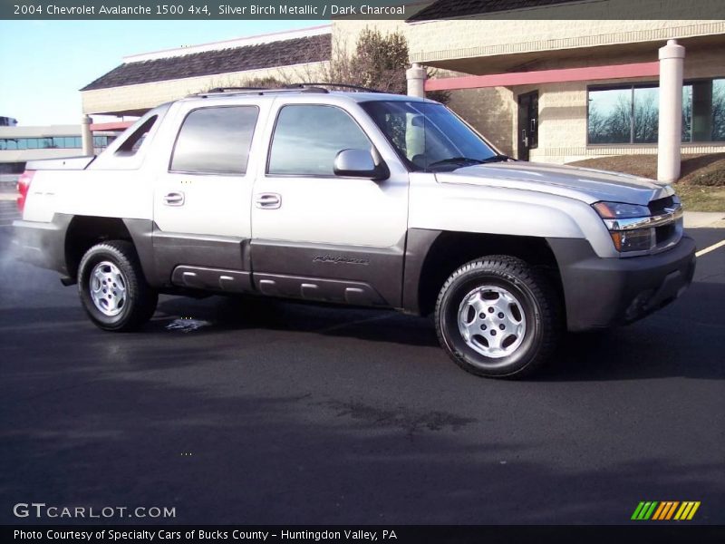 Silver Birch Metallic / Dark Charcoal 2004 Chevrolet Avalanche 1500 4x4