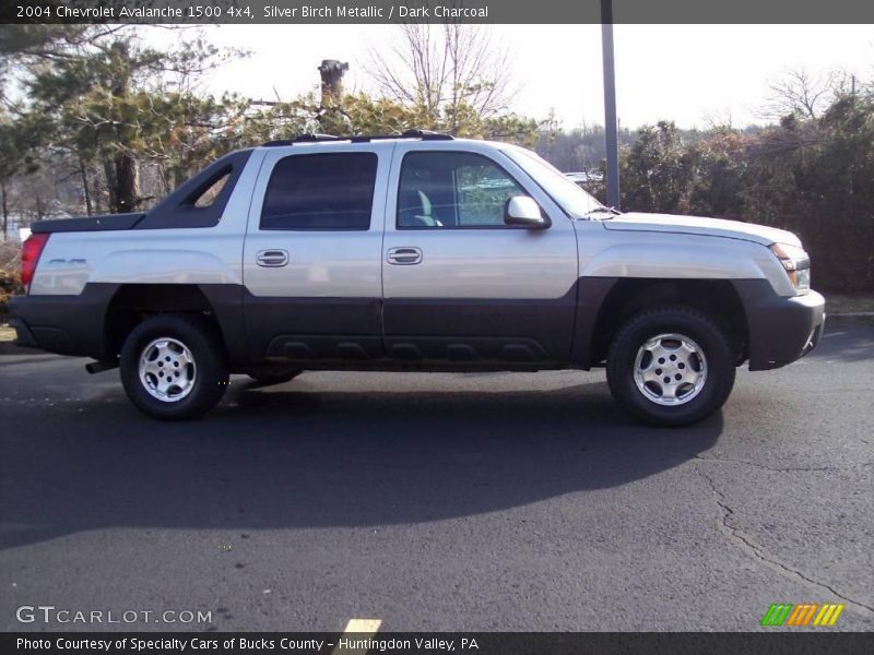 Silver Birch Metallic / Dark Charcoal 2004 Chevrolet Avalanche 1500 4x4