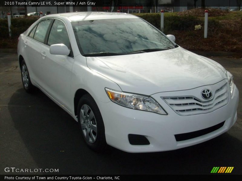 Super White / Ash Gray 2010 Toyota Camry LE V6