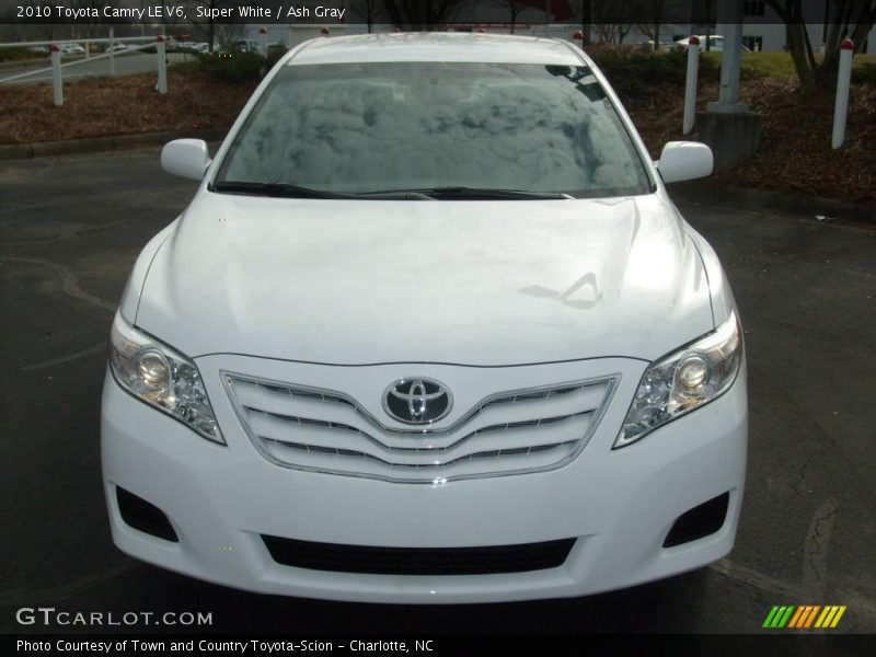 Super White / Ash Gray 2010 Toyota Camry LE V6