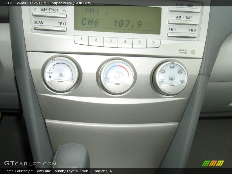 Super White / Ash Gray 2010 Toyota Camry LE V6