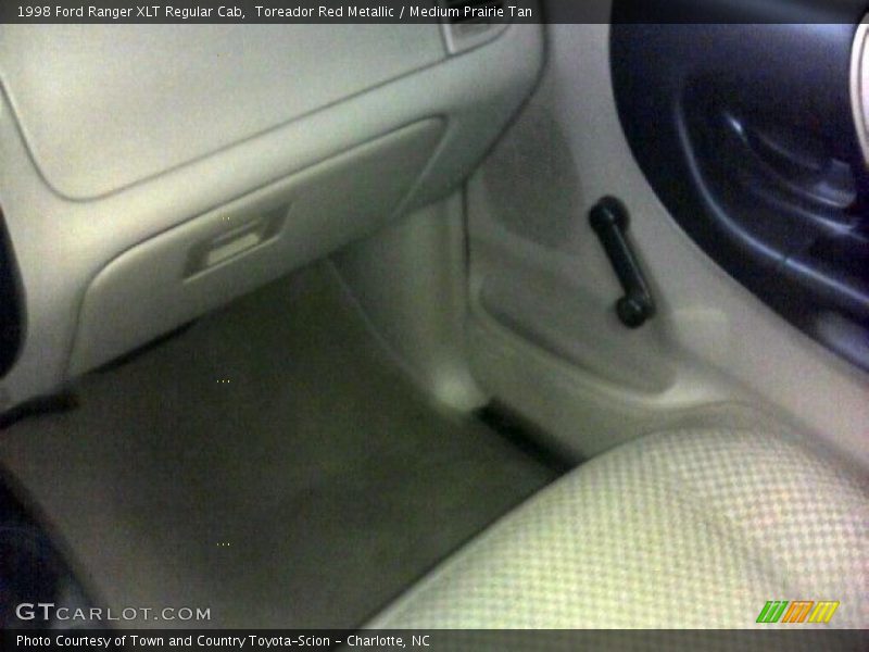Toreador Red Metallic / Medium Prairie Tan 1998 Ford Ranger XLT Regular Cab
