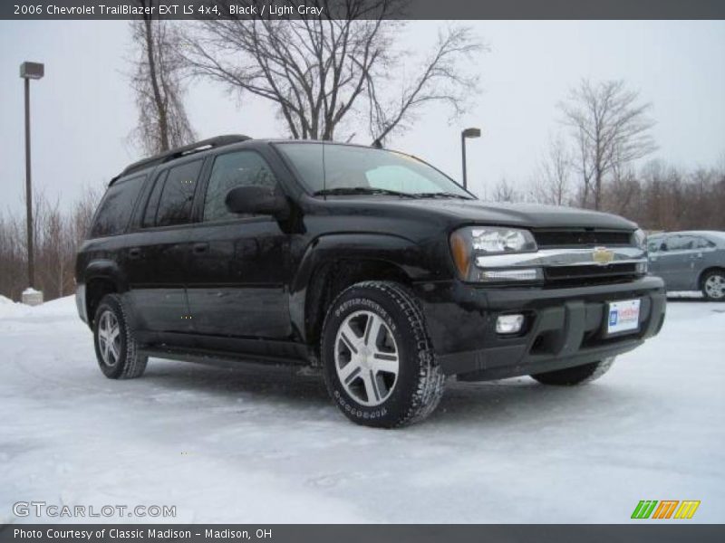 Black / Light Gray 2006 Chevrolet TrailBlazer EXT LS 4x4