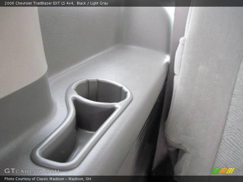 Black / Light Gray 2006 Chevrolet TrailBlazer EXT LS 4x4
