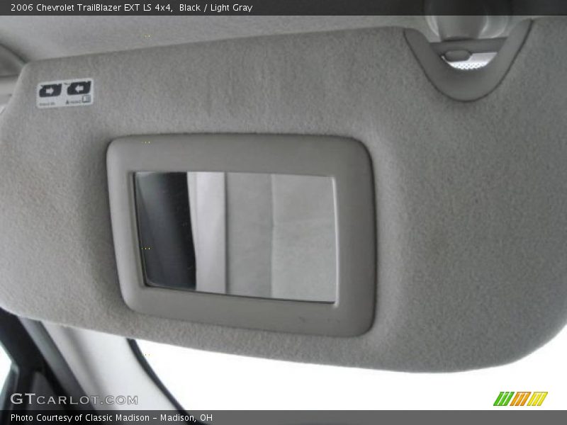 Black / Light Gray 2006 Chevrolet TrailBlazer EXT LS 4x4