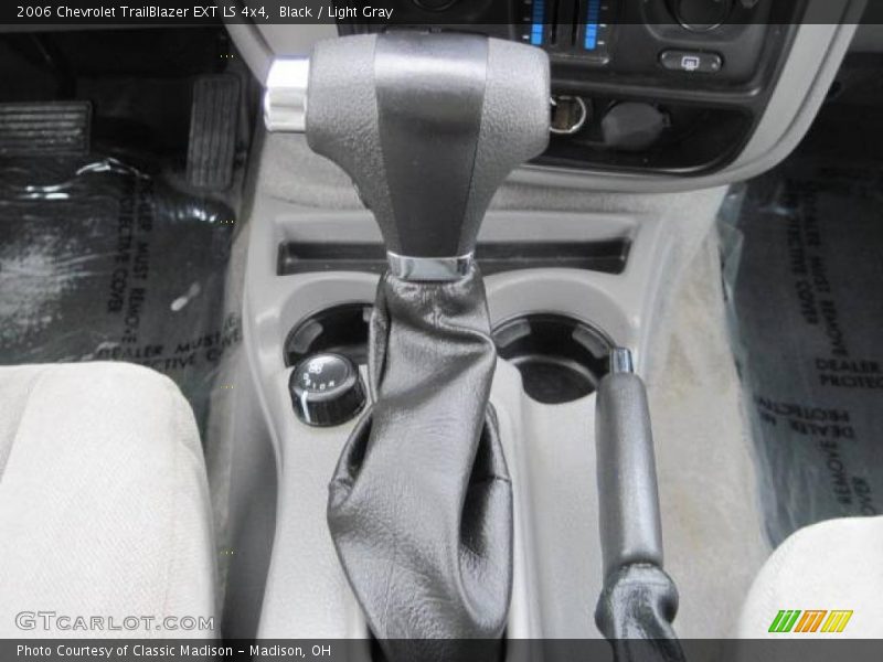 Black / Light Gray 2006 Chevrolet TrailBlazer EXT LS 4x4
