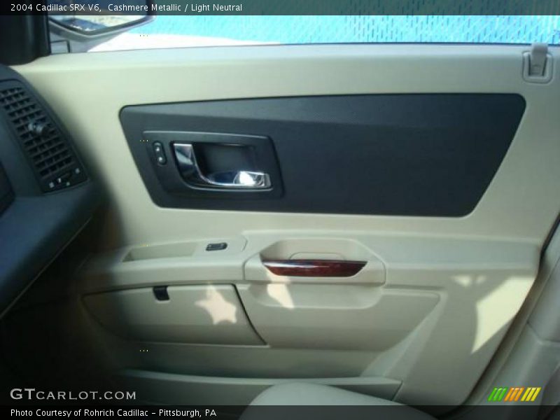 Cashmere Metallic / Light Neutral 2004 Cadillac SRX V6